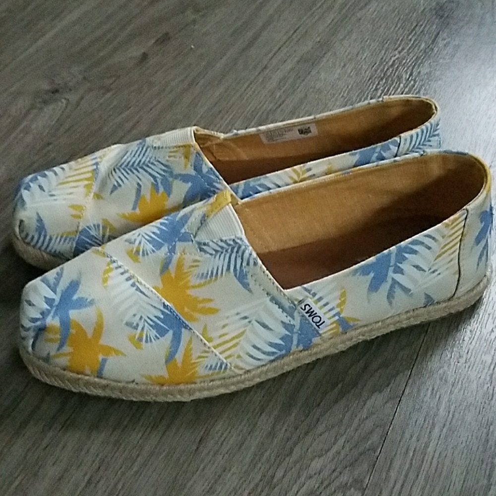Toms NIB birch tropical espadrille size 9.5